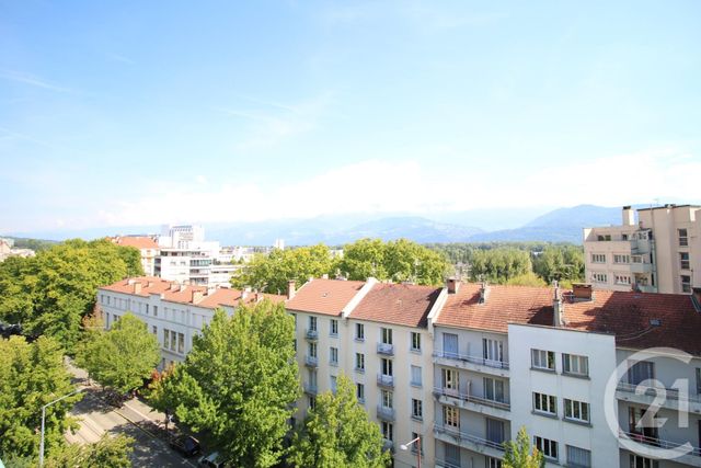 Appartement T4 à louer - 4 pièces - 82.79 m2 - GRENOBLE - 38 - RHONE-ALPES - Century 21 Victor Hugo